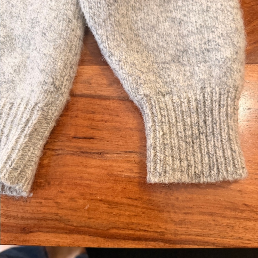 St. John's Bay Wool Gray and Blue Crewneck Sweater vintage - Picture 5 of 6